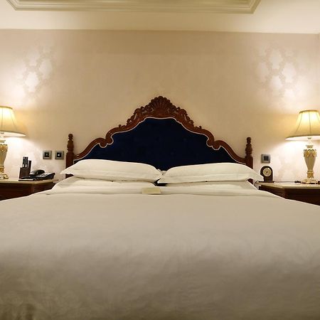 Royal Seasons Hotel Taipei ‧ Nanjing W. Eksteriør billede