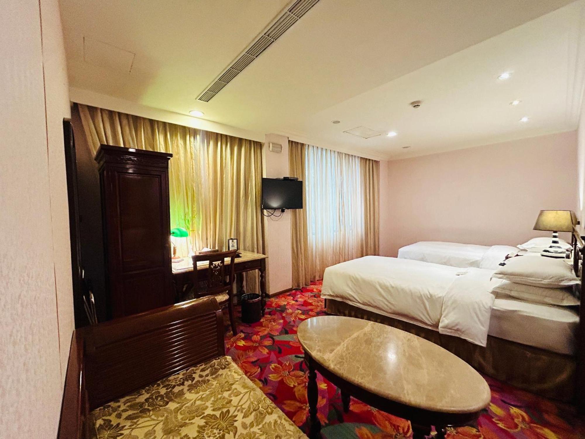 Royal Seasons Hotel Taipei ‧ Nanjing W. Eksteriør billede