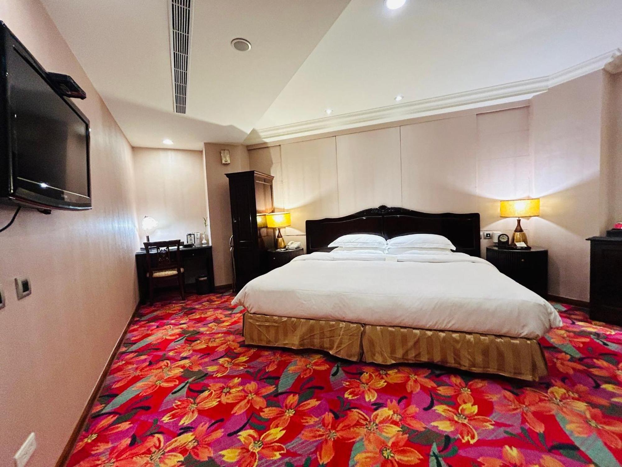Royal Seasons Hotel Taipei ‧ Nanjing W. Eksteriør billede