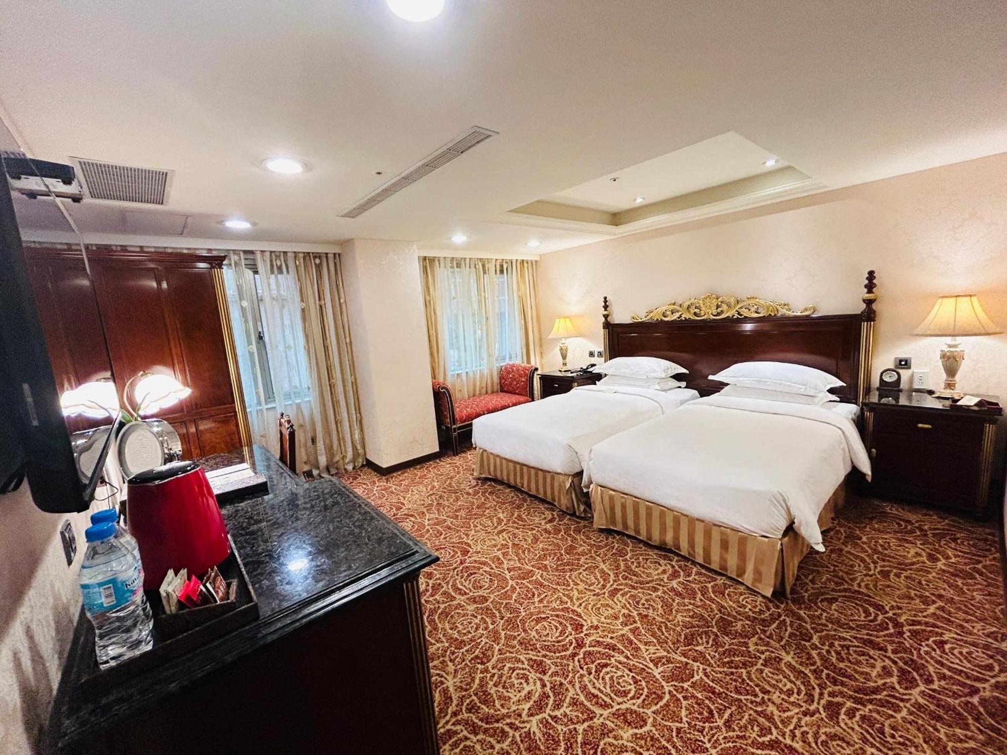 Royal Seasons Hotel Taipei ‧ Nanjing W. Eksteriør billede