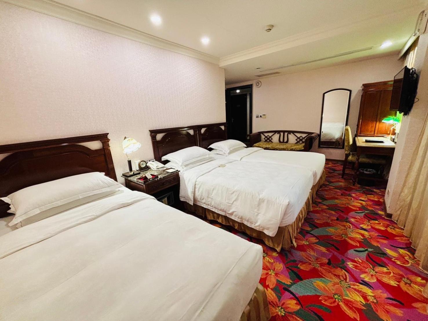 Royal Seasons Hotel Taipei ‧ Nanjing W. Eksteriør billede